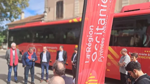 Le premier car 100 % électrique du réseau liO prend la route dans...