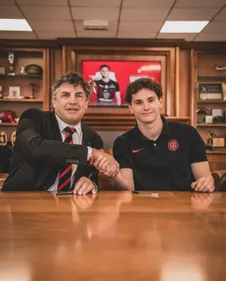 Top 14 : l'ouvreur Valentin Delpy prolonge à Toulouse et est prêté...