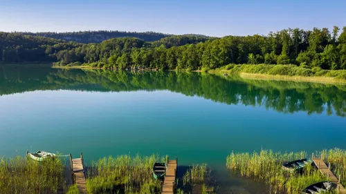 Une plateforme qui transforme les étangs en destinations de vacances