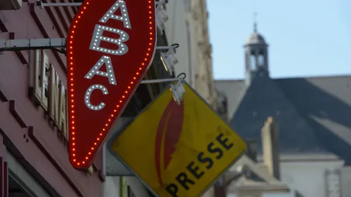 A Pau, les buralistes s'informent pour vendre des munitions