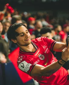 Rugby: le Stade Toulousain n'a fait qu'une bouchée des Sharks de...