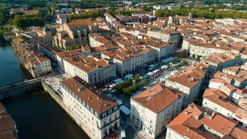 CASTRES: cinq candidats en lice pour l'acte 2 des élections...