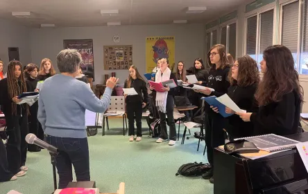 Le grand soir pour la chorale du collège Jean Monnet de Castres...