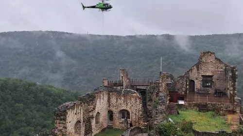 TARN: opération hélitreuillage au château de Penne