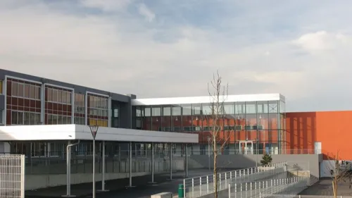 Fausse alerte à la bombe dans un collège près de Toulouse :...