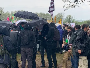 DOSSIER 100%. Manifestation anti-A69 : le Black bloc va-t-il...