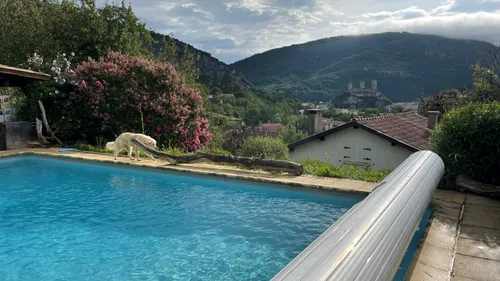 Ariège. Elle ouvre sa piscine à ceux qui n'en ont pas