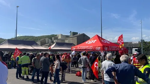 HAUTE-GARONNE: nouvelle mobilisation devant l'usine Fibre...