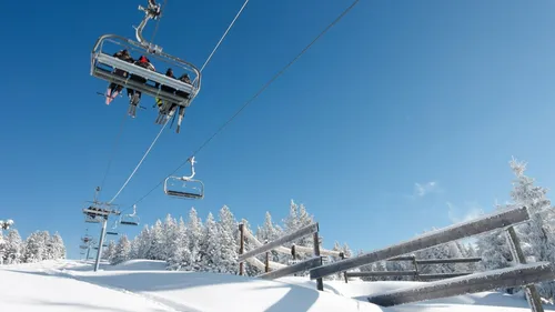 Pyrénées-Orientales. La station de ski du Puigmal 2900...