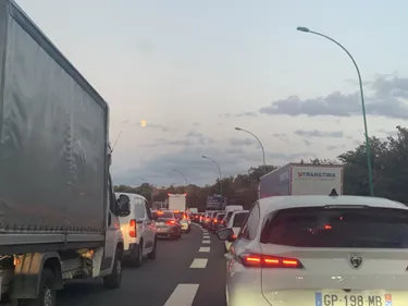Pourquoi 1 heure d'embouteillages lundi soir sur le périph'...