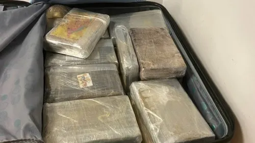 INFO 100%. "Allez vider mon appartement" lance le trafiquant aux...