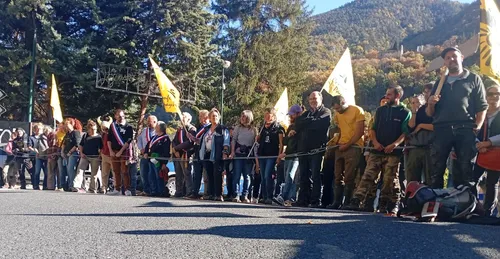 Pyrénées-Orientales: des manifestants tentent de s'opposer à...