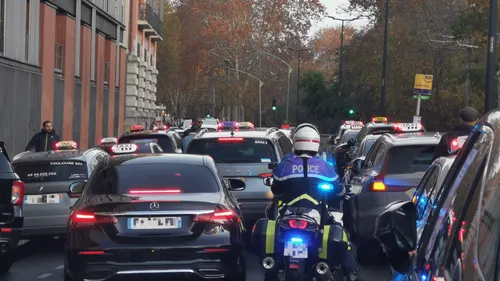 Toulouse. "Nos clients vont devenir des colis", 300 taxis...