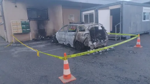 Un véhicule de gendarmerie volontairement incendié près de Toulouse