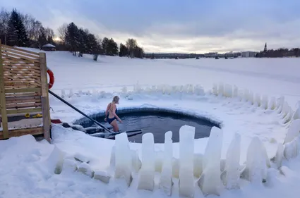 Décoller de Blagnac et atterrir directement au nord du cercle...