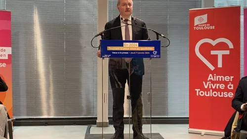 « Métropole oui, Mégapole non » : Jean-Luc Moudenc vante à nouveau...