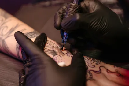 AUDE : Immersion dans l’art du tatouage japonais