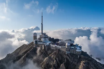 Hautes-Pyrénées : Soutenez le Pic du Midi au Monument Préféré des...