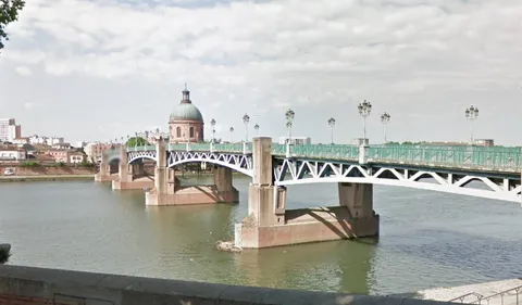 TOULOUSE: le pont Saint Pierre réservé exclusivement aux piétons et...