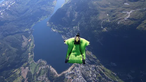 Montauban. Un pilote jugé pour avoir décapité en plein vol un...