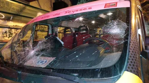 « Sale français, tu l’aimes le cochon » : les footballeurs de...