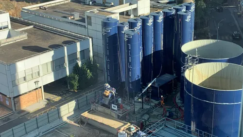 Toulouse. C’est quoi ces gros silos bleus près des futures stations...