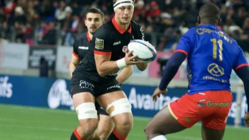 Top 14 : le Stade Toulousain battu dans les grandes largeurs à Paris