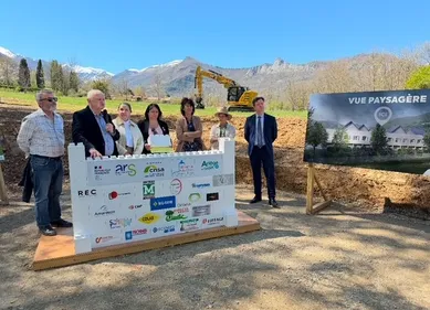 Tarascon-sur-Ariège : la première pierre du futur EHPAD...