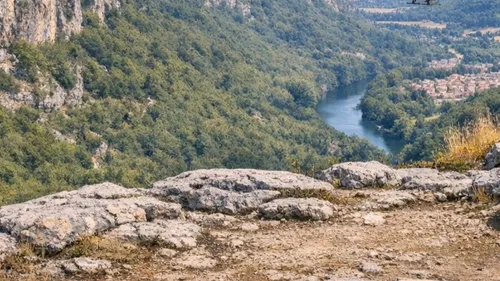 Saint-Antonin-Noble-Val : un parapentiste perd la vie après une...