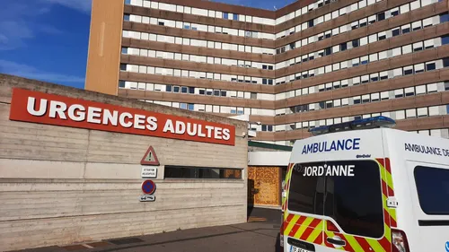 Strasbourg : un patient décède aux urgences après 20h d'attente