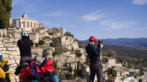 De l'Alsace à la Route de la soie pour trois copains
