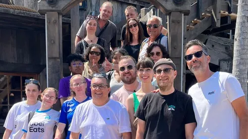 La journée de dingue de "On est tous debout !" à Europa-Park