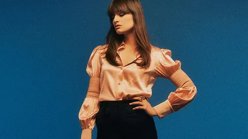 Clara Luciani enceinte de son premier enfant