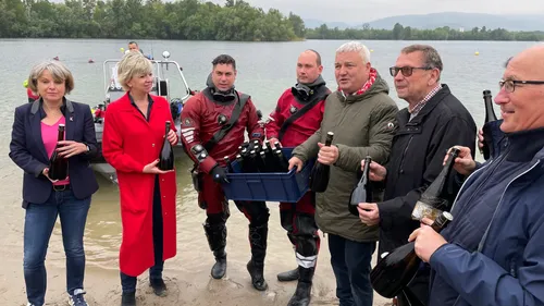 Colmar : des bouteilles de Crémant refont surface à la base nautique