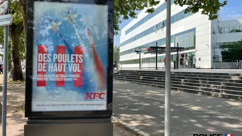 Strasbourg : la pub de KFC qui chambre la police nationale ! 