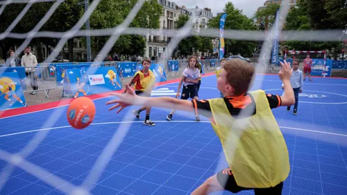 Le handball prend possession de la place Kléber de Strasbourg