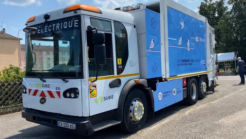 Haguenau : la ville inaugure son premier camion-benne électrique