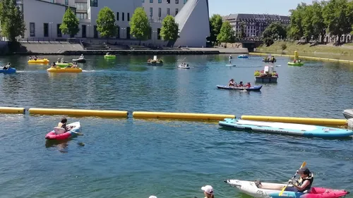 Les pieds dans l'eau aux Docks Malraux à Strasbourg