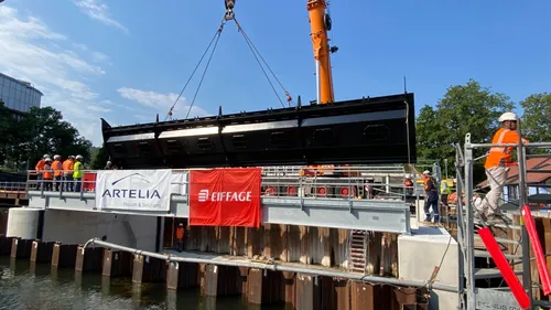 Strasbourg : VNF a posé son nouveau barrage à la Robertsau