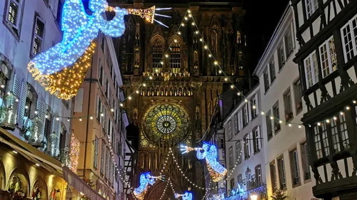 Strasbourg toujours plus illuminée pour Noël