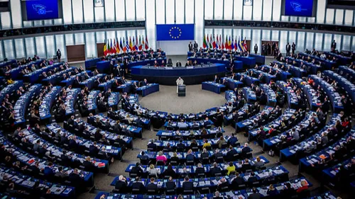 Un salut nazi au Parlement Européen de Strasbourg