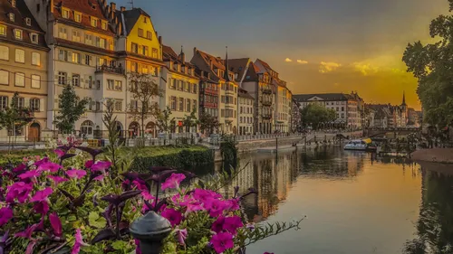 Le centre-ville commerçant de Strasbourg est-il le plus beau de...