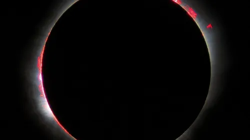 Éclipse solaire le 12 août : où et comment observer ce spectacle en...