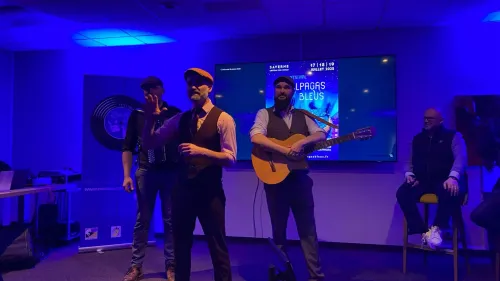 Hoshi et Eddy de Pretto aux Alpagas Bleus à Saverne