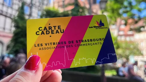 Les Vitrines de Strasbourg fêtent l’été et les soldes
