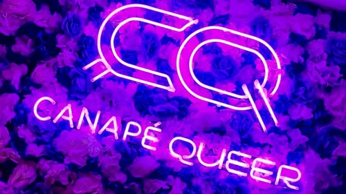 Roland Inside : découverte du bar le Canapé Queer