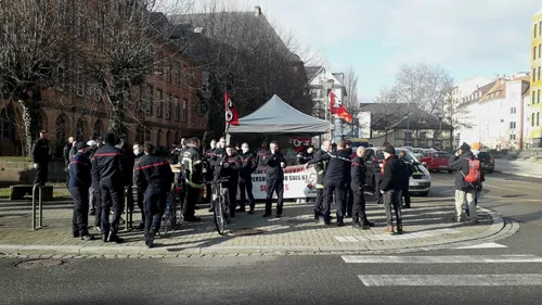 Les pompiers dénoncent les délais d'attente aux urgences du NHC de...