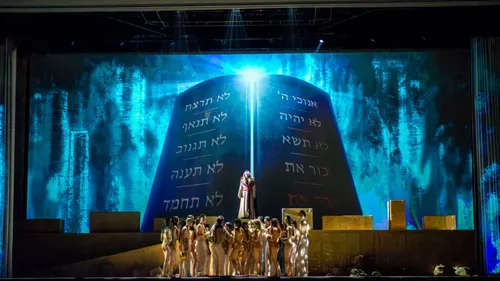 La nouvelle version de la comédie musicale "Les 10 Commandements"...