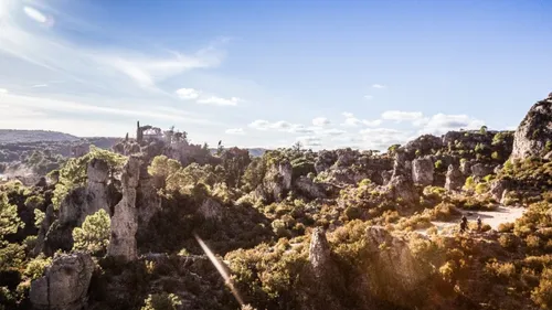 DÉCONFINEMENT : ET SI ON PARTAIT À LA DÉCOUVERTE DU CLERMONTAIS ?