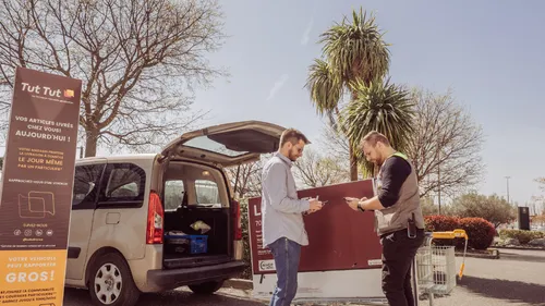 Tut Tut : 5 ans après, le "petit service entre voisins" est devenu...